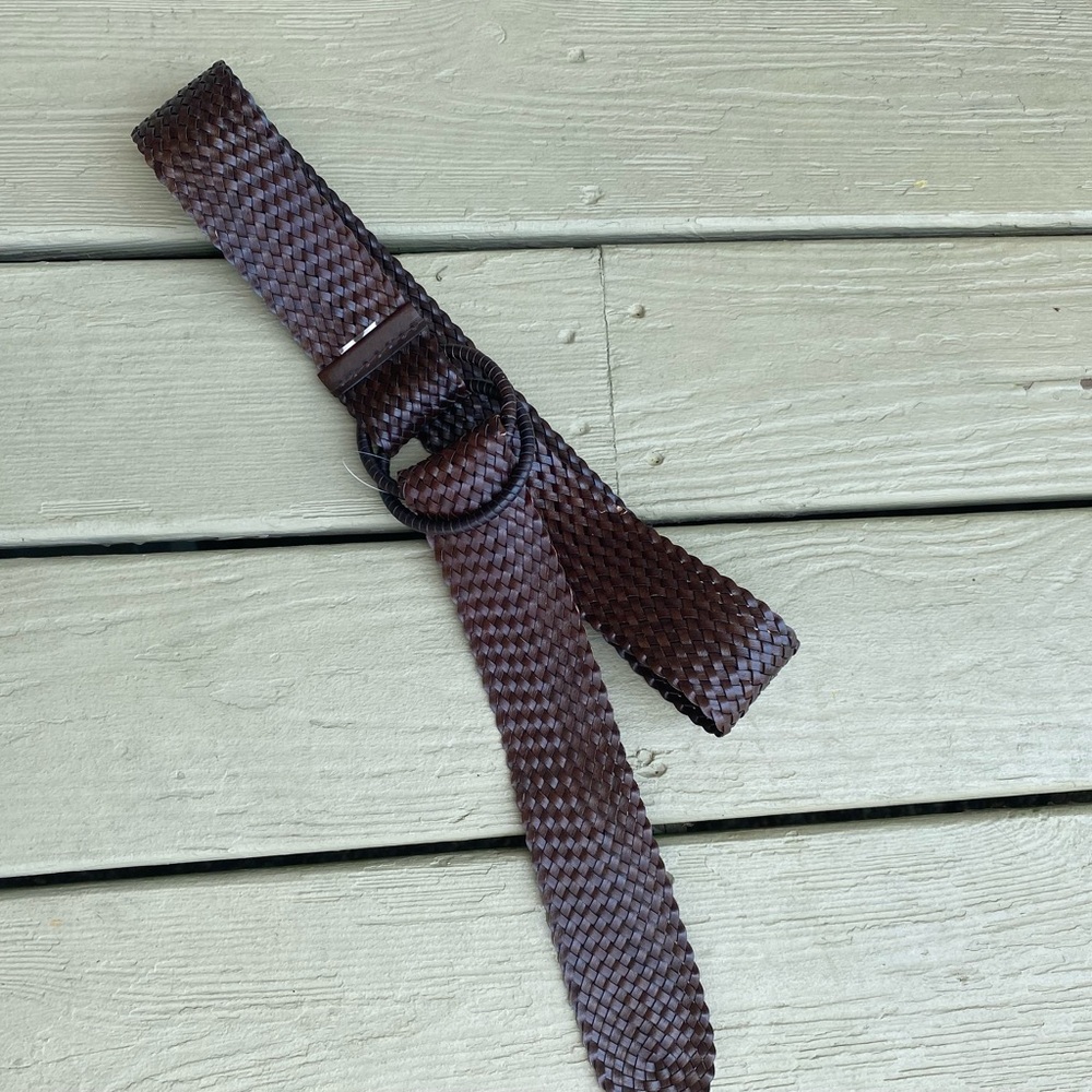 Woman’s 2”W brown leather braided belt w/loop buckle, M/L (fits up to 38” waist)